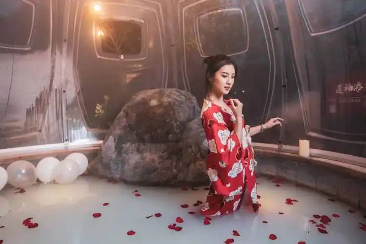 地熱溫泉醫(yī)養(yǎng)行業(yè)賦能新質生產力發(fā)展-地熱開發(fā)利用-地大熱能 地熱溫泉醫(yī)養(yǎng)行業(yè)賦能新質生產力發(fā)展-地熱開發(fā)利用-地大熱能